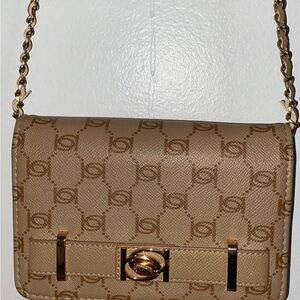 Elegant Tan Designer Shoulder Bag